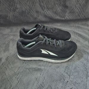 Altra Escalante Womens Sz 8.5 Black White Running Shoes Athletic Gym Sneakers.
